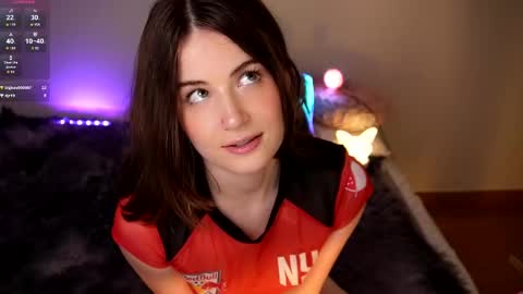 Snapshot of akira_mori chatting on September 2025 10:01:02 PM Nameless online show from September 2025 10:01:02 PM