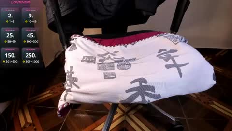Snapshot of akira_tattoo chatting on April 2026 12:59:02 AM Akira online show from April 2026 12:59:02 AM