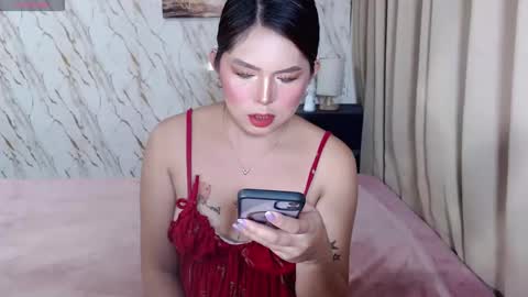akiragirl_ online show from May 2026 09:54:01 PM