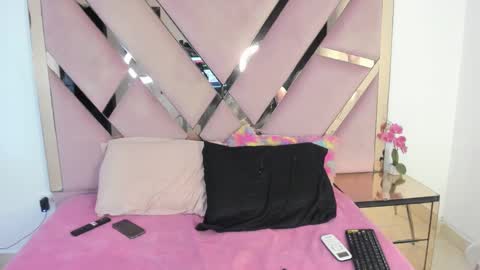 akiraht online show from September 2025 09:05:01 PM