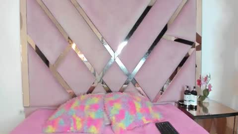 akiraht online show from October 2025 09:17:02 PM