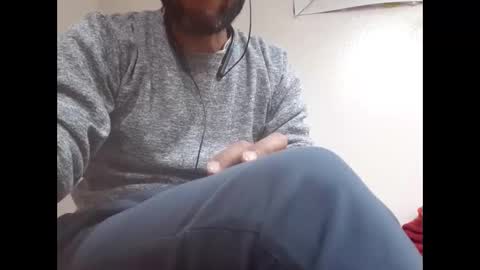 Brown arab man online show from March 2025 08:22:01 PM