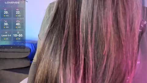 Snapshot of akura_01 chatting on October 2025 05:32:01 AM Akura is here 3 online show from October 2025 05:32:01 AM