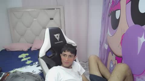 Snapshot of akyra_latin chatting on January 2026 03:27:02 PM Akyra latin online show from January 2026 03:27:02 PM