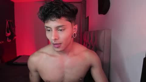 Ander uwu online show from September 2025 11:39:02 PM