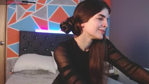           online show from April 2026 02:53:01 PM