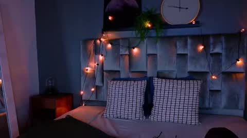  Alaia  online show from October 2025 11:40:01 AM