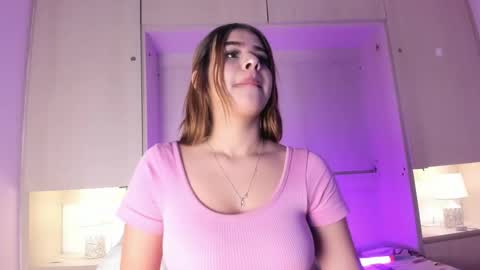 alaiaroose online show from February 2026 08:01:02 PM