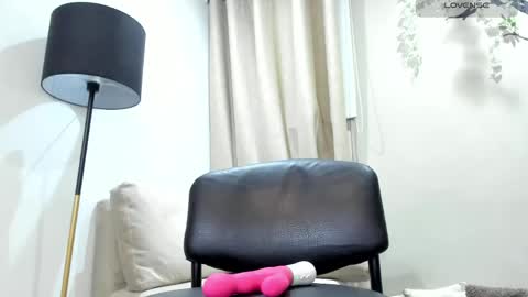     online show from April 2026 01:42:02 AM
