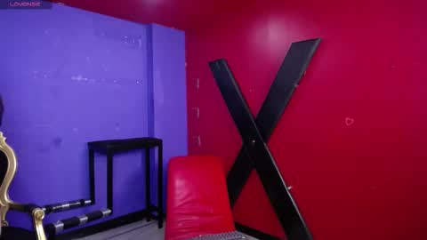 Snapshot of alaiia___ chatting on November 2025 02:35:01 AM Alaiia online show from November 2025 02:35:01 AM