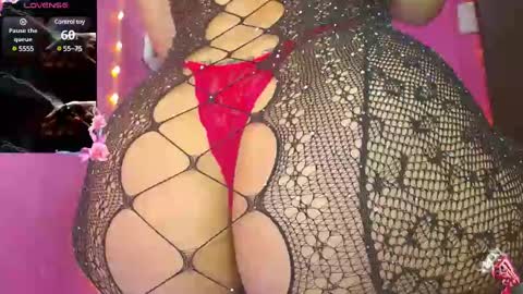 Snapshot of alaiia_rosse chatting on March 2025 01:37:01 AM Alaiia online show from March 2025 01:37:01 AM