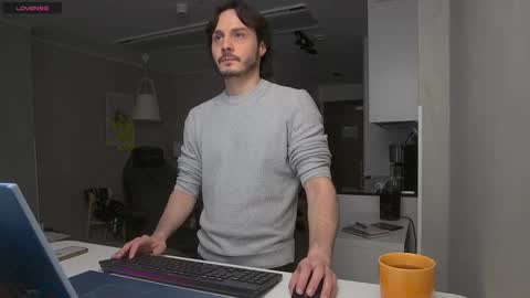 Snapshot of alakazam208 chatting on February 2025 12:15:02 PM Maxi online show from February 2025 12:15:02 PM