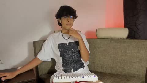 alan18n online show from March 2025 02:04:02 AM