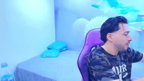 Snapshot of alan_allexander chatting on January 2026 11:08:01 PM ALAN online show from January 2026 11:08:01 PM