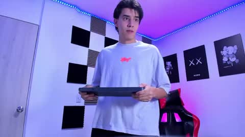 Alan Boy online show from March 2026 01:21:02 AM