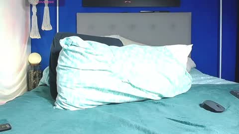 Snapshot of alan_fergusonn chatting on December 2024 11:58:02 PM Alan Ferguson online show from December 2024 11:58:02 PM