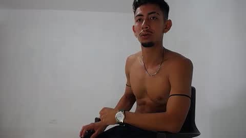 Snapshot of alan_gay chatting on September 2025 07:15:02 PM Alan online show from September 2025 07:15:02 PM