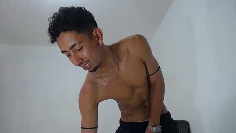 Snapshot of alan_gay chatting on September 2025 03:13:01 PM Alan online show from September 2025 03:13:01 PM