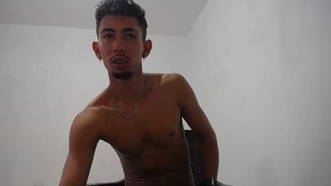 Snapshot of alan_gay chatting on September 2025 02:29:02 PM Alan online show from September 2025 02:29:02 PM