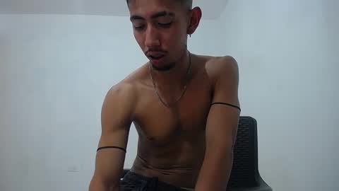 Snapshot of alan_gay chatting on September 2025 11:29:01 PM Alan online show from September 2025 11:29:01 PM