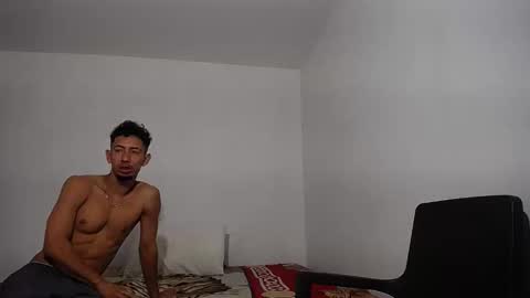 Snapshot of alan_gay chatting on December 2025 10:24:02 AM Alan online show from December 2025 10:24:02 AM