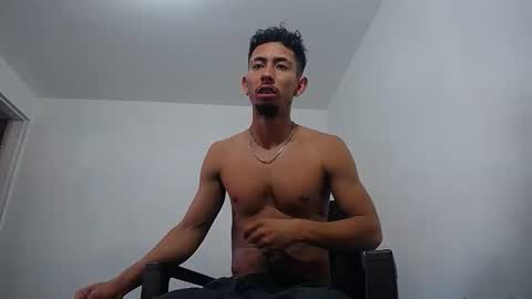 Snapshot of alan_gay chatting on February 2026 07:28:01 PM Alan online show from February 2026 07:28:01 PM