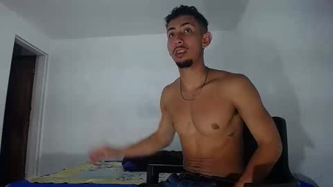 Snapshot of alan_gay chatting on February 2026 11:37:01 PM Alan online show from February 2026 11:37:01 PM