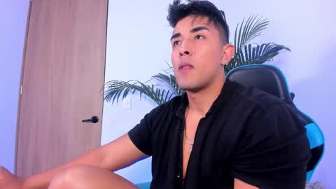 Snapshot of alan_greek_1 chatting on December 2025 01:11:01 AM Alan greek online show from December 2025 01:11:01 AM