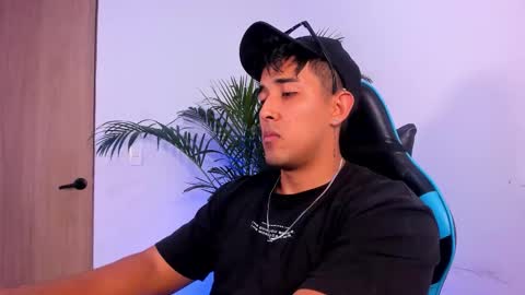 Snapshot of alan_greek_1 chatting on December 2025 02:51:02 AM Alan greek online show from December 2025 02:51:02 AM