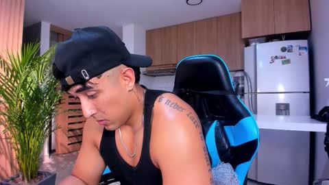 Snapshot of alan_greek_1 chatting on January 2026 01:42:02 AM Alan greek online show from January 2026 01:42:02 AM