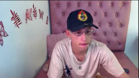 Snapshot of alan_mora chatting on November 2025 03:23:01 PM alan_mora online show from November 2025 03:23:01 PM