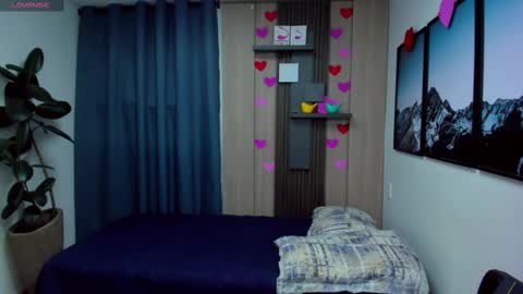 Alan  Kevin can we reach 100 thumbs up please guys  online show from February 2025 11:35:02 AM