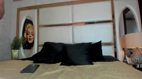 ---Alan--- online show from November 2025 03:50:01 AM