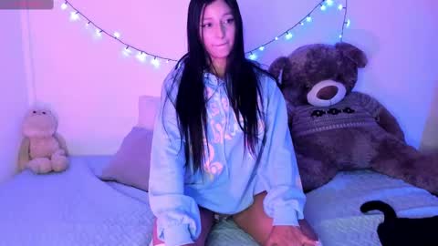 Alana  online show from January 2025 04:47:01 AM