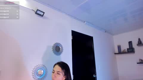 Snapshot of alana_madison chatting on December 2024 02:38:02 PM Maeve online show from December 2024 02:38:02 PM