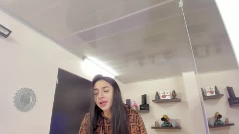 Snapshot of alana_madison chatting on January 2025 11:24:01 AM Maeve online show from January 2025 11:24:01 AM