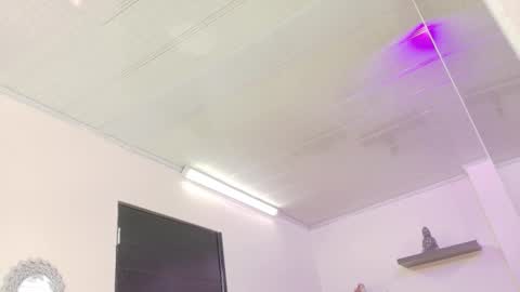 Snapshot of alana_madison chatting on October 2025 11:16:01 AM Maeve online show from October 2025 11:16:01 AM