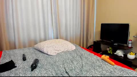 Snapshot of alanabrox chatting on December 2024 08:13:01 AM Julia online show from December 2024 08:13:01 AM