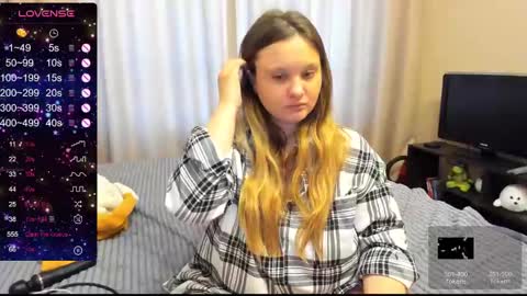 Snapshot of alanabrox chatting on February 2025 12:33:01 PM Julia online show from February 2025 12:33:01 PM