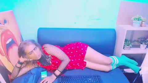 alanadelray online show from December 2024 10:55:01 AM