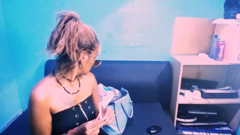 alanadelray online show from March 2025 02:45:02 PM