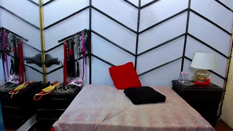 Alana online show from January 2025 10:02:01 PM