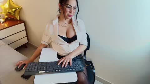 Snapshot of alanawestt chatting on November 2025 09:46:02 PM alanawestt online show from November 2025 09:46:02 PM