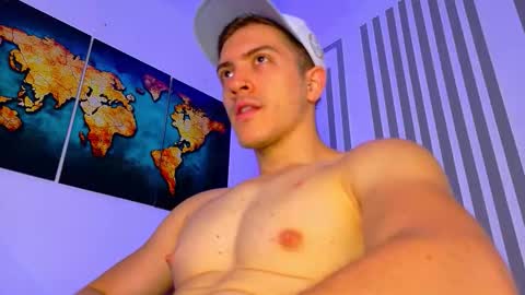 Snapshot of alanferrer chatting on November 2025 11:21:02 AM Alan Ferrer online show from November 2025 11:21:02 AM