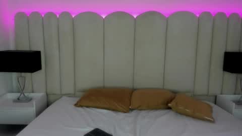 Alanha  online show from December 2025 05:13:01 AM