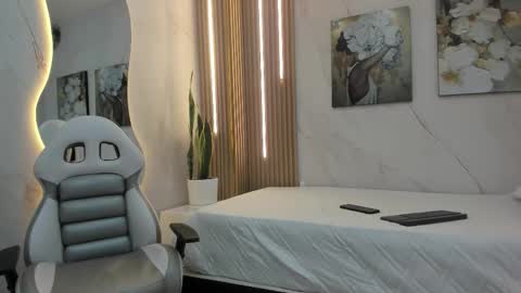 Snapshot of alanna_sexxx chatting on February 2026 03:15:01 AM Alanna online show from February 2026 03:15:01 AM