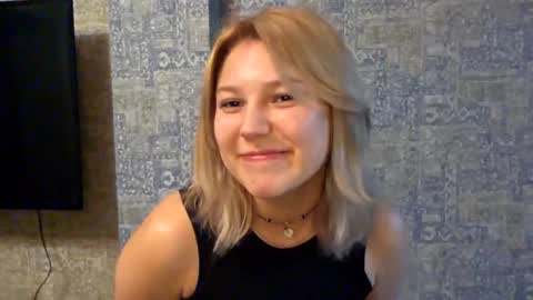Julie online show from November 2025 02:42:02 PM