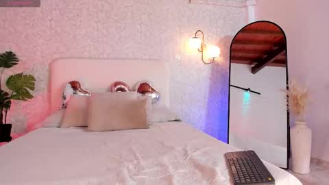 alannarouge online show from February 2026 11:51:01 AM