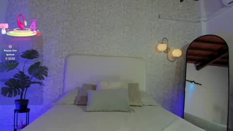 alannarouge online show from May 2026 11:18:01 AM