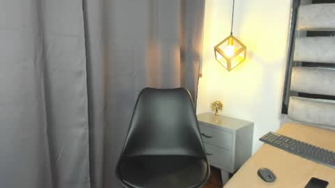 alantaylorr_ online show from July 2026 04:28:02 AM
